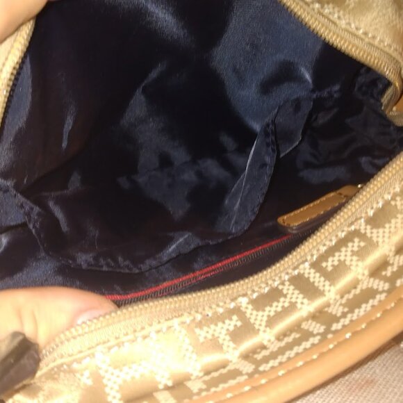 TH mini dome purse - NEW - Picture 4 of 4